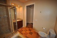 9 Bathroom 3 (Large)
