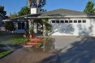 17 Front-House