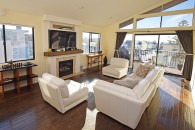 2-Living-Room-3-bed-2.5-hermosa-beach-vacation-rental-ca-90254-rental-id-262