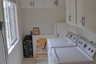 16 Laundry-Room