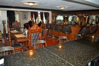 10-diningroomtable-redondo-beach-castle-south-bay-california-unit-280