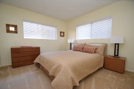 54-Master-Bedroom-3-CAL-King-Bed-Living-Room-luxury-Manhattan-Beach-Vacation-Rental-ca-2-Bed-2-Bath-Sleeps-6